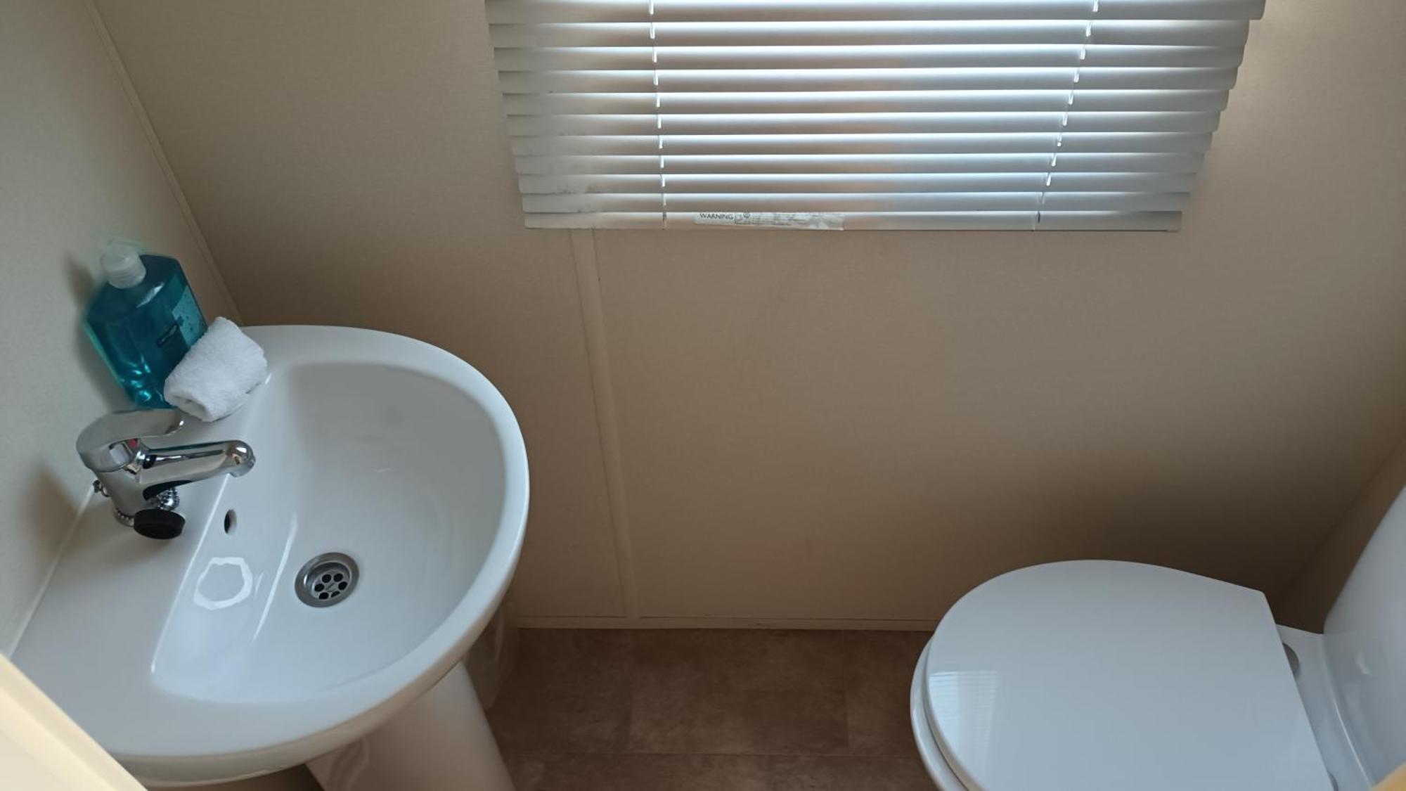 Butlins Minehead Caravan 120 River Cove Passes Included Hotel Екстериор снимка